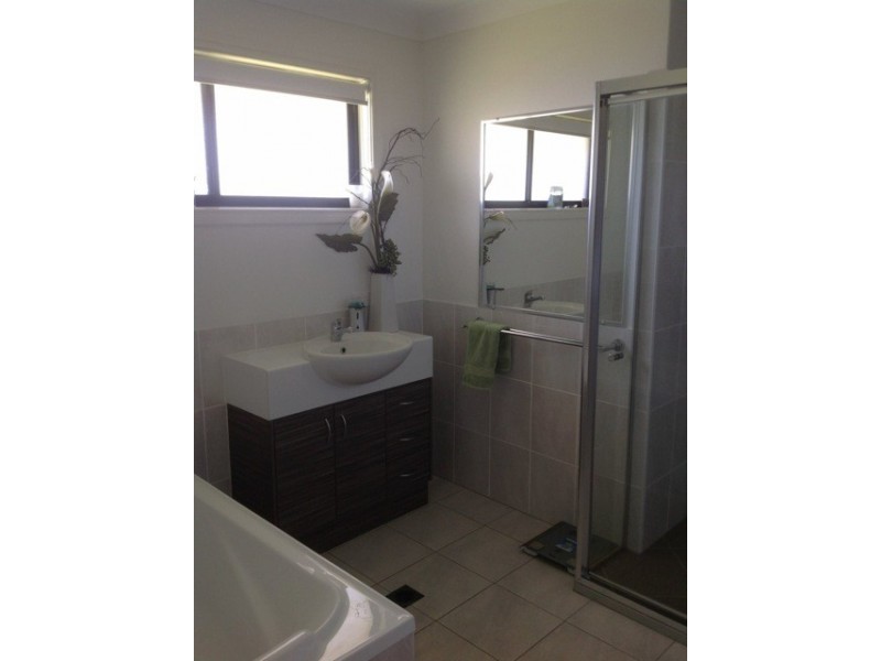 2 Blue Gums Drive, Emerald QLD 4720