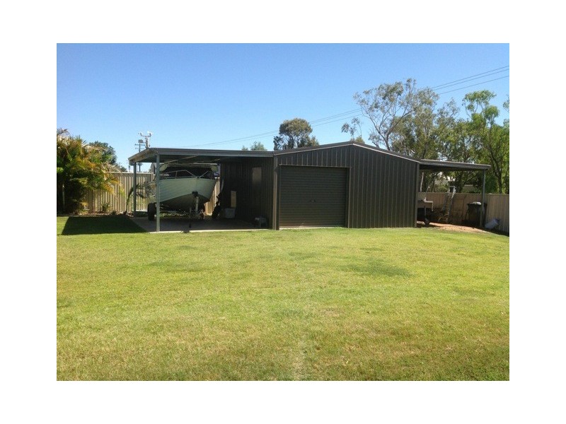 2 Blue Gums Drive, Emerald QLD 4720