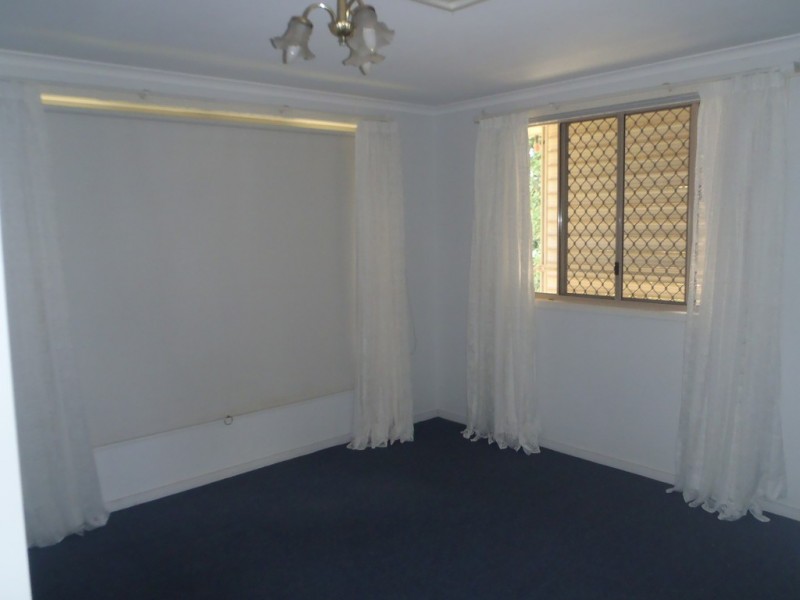 82 Gray Street, Emerald QLD 4720