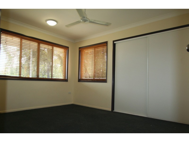 18 Vicki Close, Emerald QLD 4720