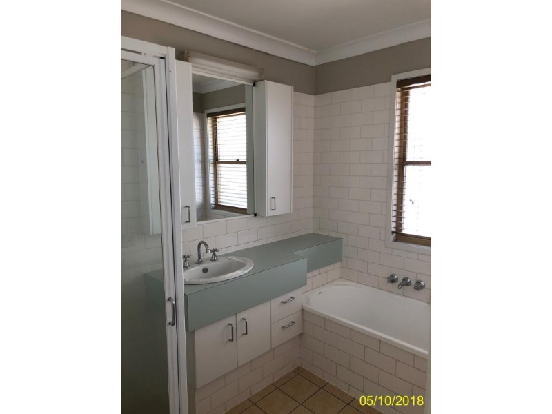 5 Spring Grove, Emerald QLD 4720