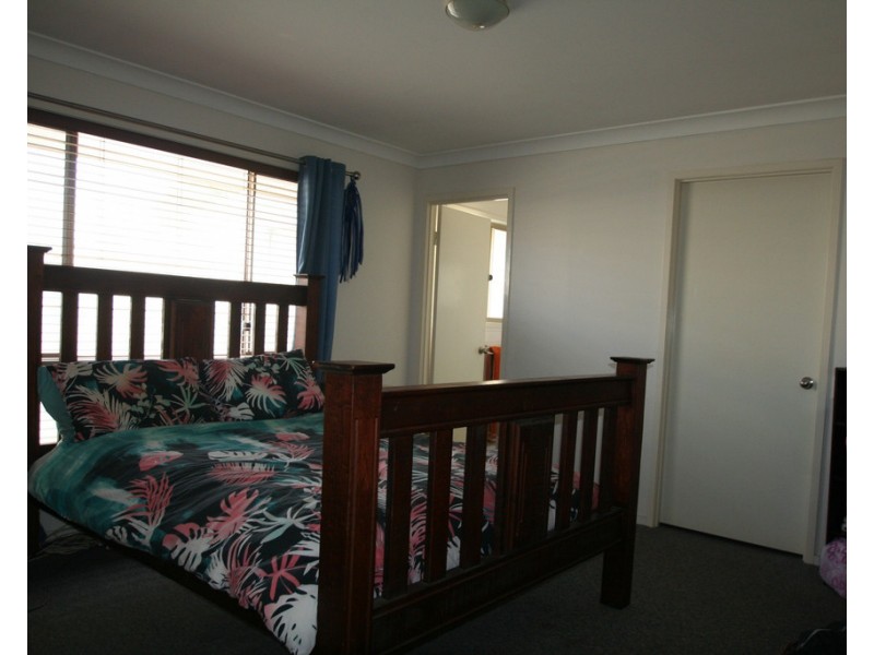 29 Crinum Crescent, Emerald QLD 4720