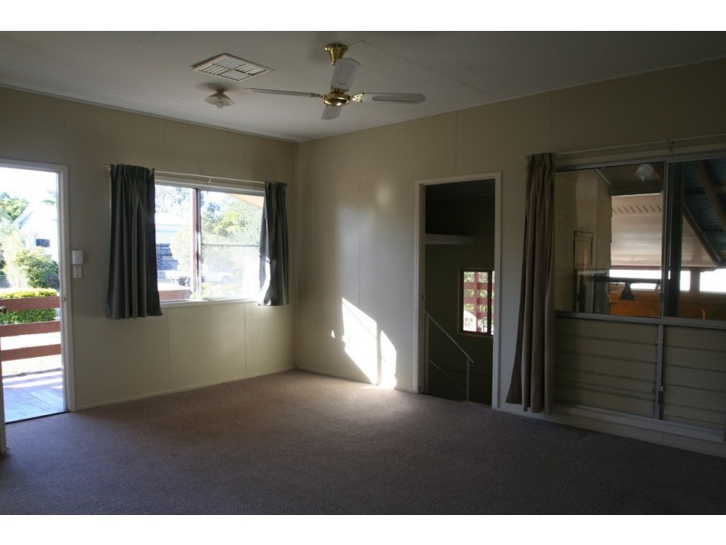 17 Centenary Drive, Emerald QLD 4720