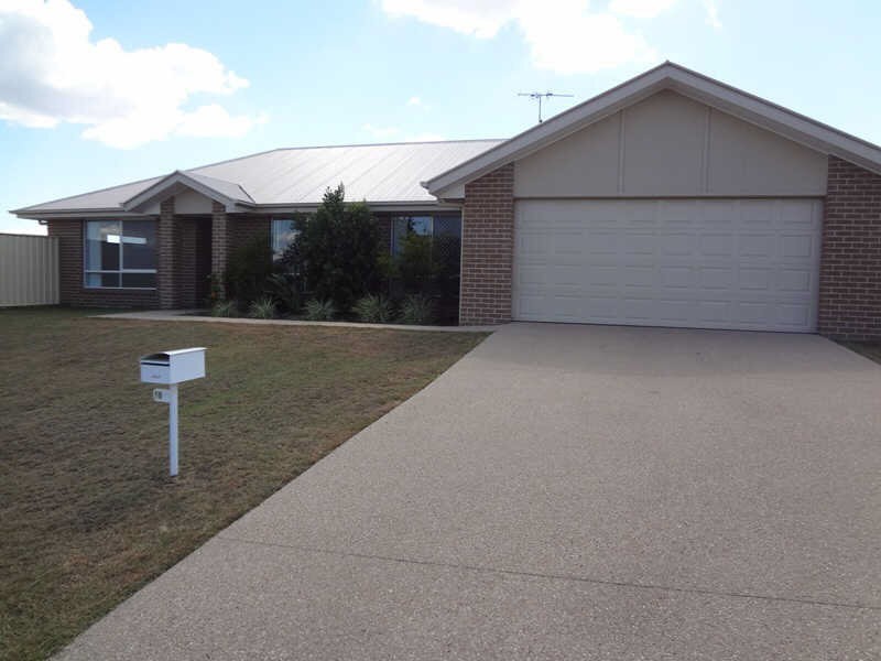 16 Suncrest Street, Emerald QLD 4720