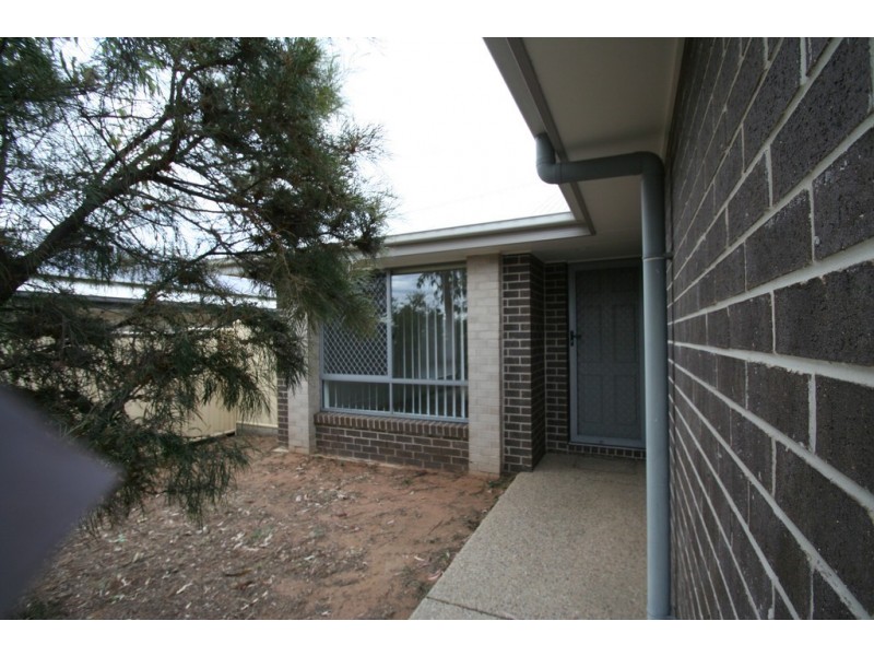 61 Lakeside Drive, Emerald QLD 4720