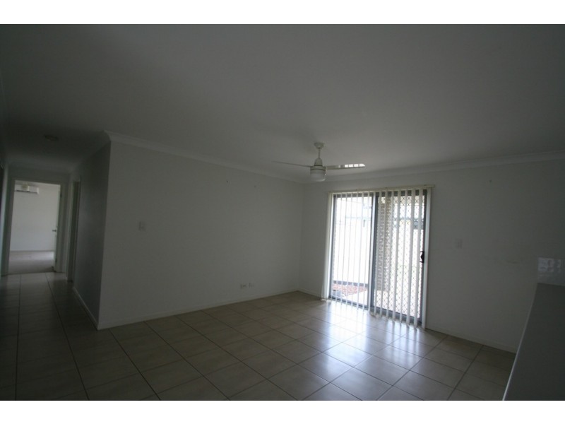 61 Lakeside Drive, Emerald QLD 4720