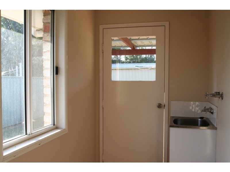 76 Crinum Crescent, Emerald QLD 4720