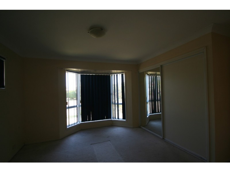 76 Crinum Crescent, Emerald QLD 4720