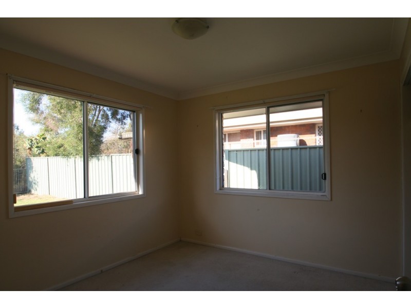 76 Crinum Crescent, Emerald QLD 4720