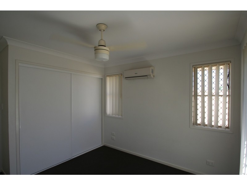 18 Lakeside Drive, Emerald QLD 4720