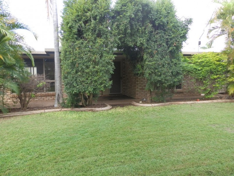 136 Opal Street, Emerald QLD 4720