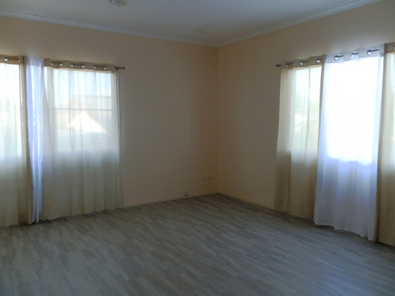 5 Spica Place, Emerald QLD 4720