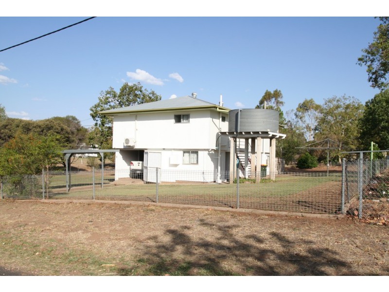 4 Star Street, Springsure QLD 4722