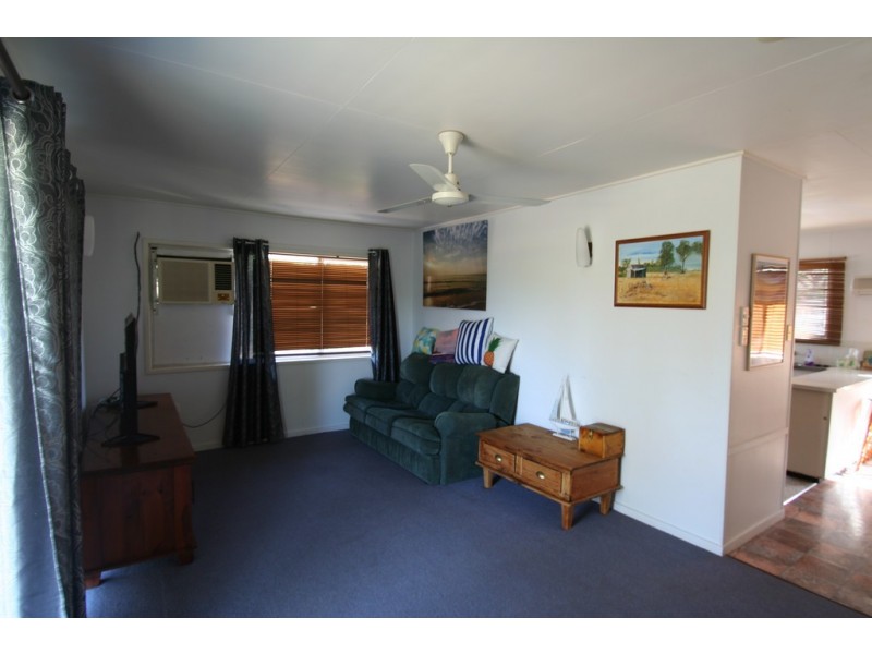 4 Star Street, Springsure QLD 4722