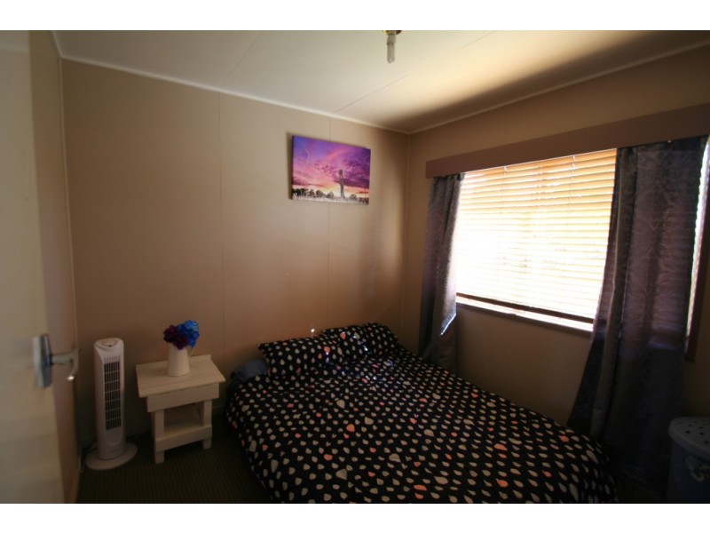 4 Star Street, Springsure QLD 4722