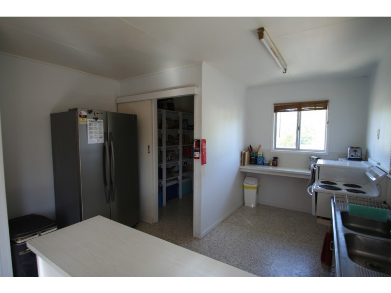 4 Star Street, Springsure QLD 4722