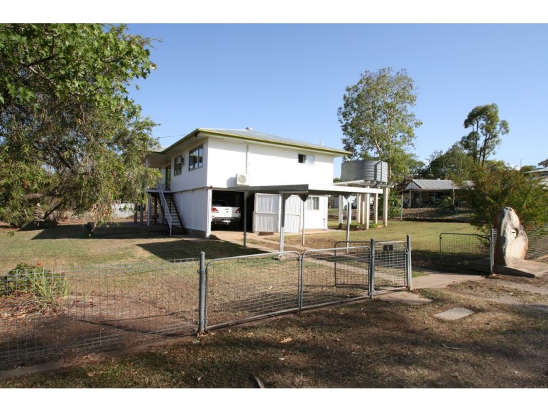 4 Star Street, Springsure QLD 4722