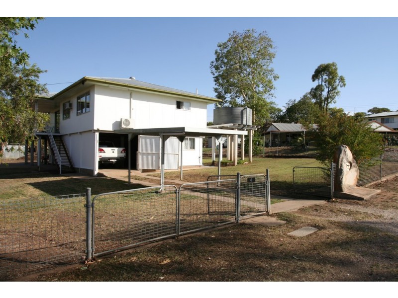 4 Star Street, Springsure QLD 4722