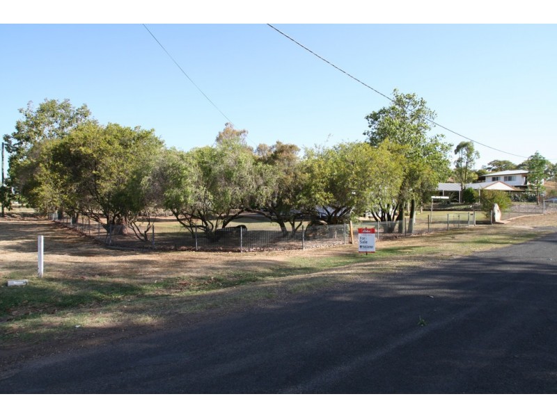 4 Star Street, Springsure QLD 4722