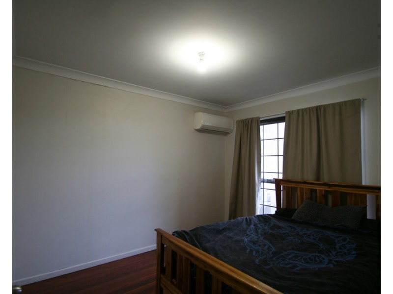 1-4 21 Opal Street, Emerald QLD 4720