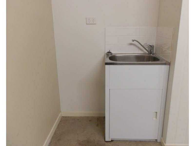 2/53 Retro Street, Emerald QLD 4720