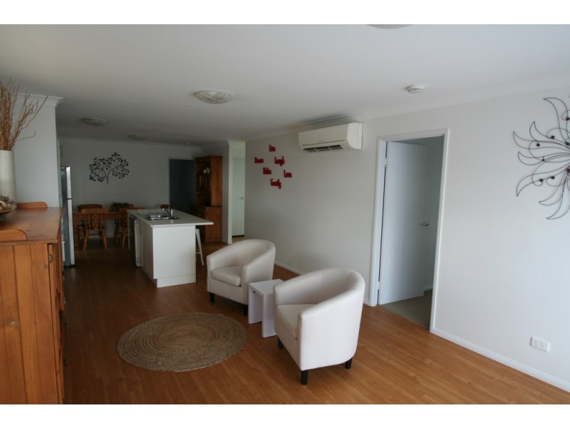 15 CHARLTON STREET, Emerald QLD 4720
