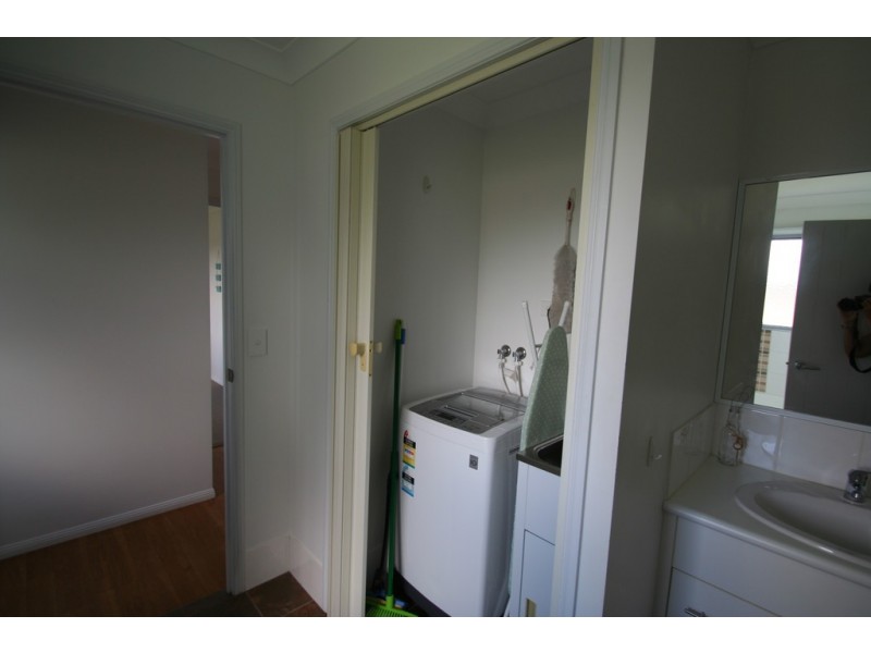 15 CHARLTON STREET, Emerald QLD 4720