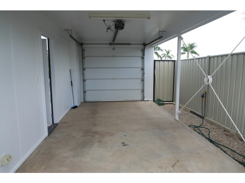 15 CHARLTON STREET, Emerald QLD 4720