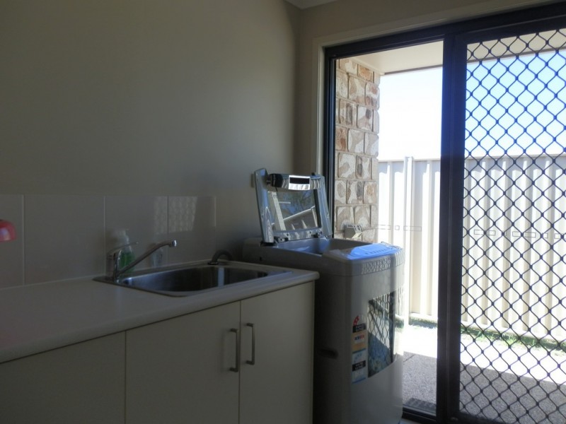 50 Wright Street, Emerald QLD 4720