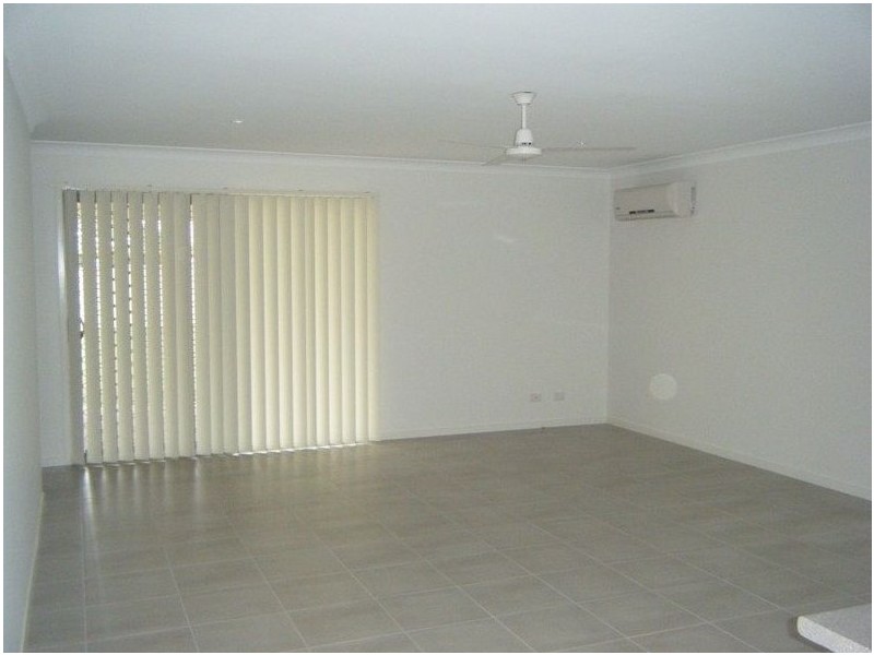 4 SUNCREST STREET, Emerald QLD 4720