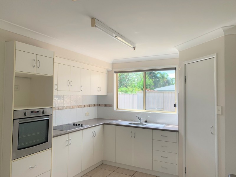 6 Boland Place, Emerald QLD 4720
