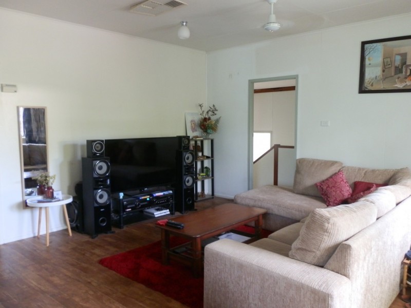 5 Pryor Place, Emerald QLD 4720