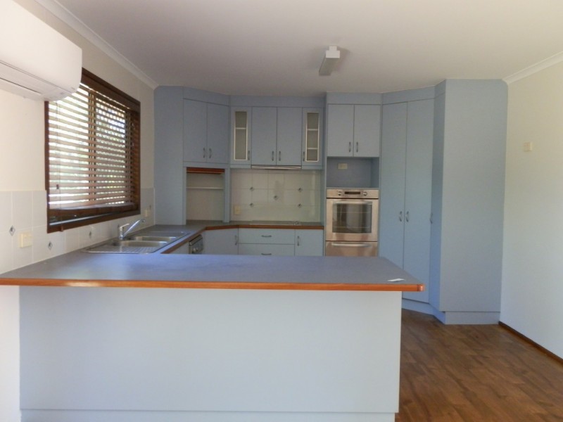 43 Tourmaline Road, Emerald QLD 4720