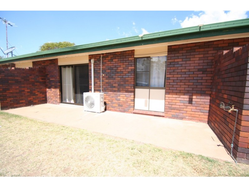 2/24 Diamond Ave, Emerald QLD 4720