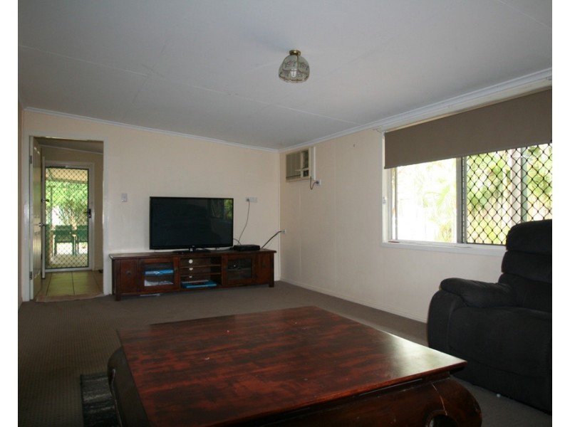 102 Ruby Street, Emerald QLD 4720