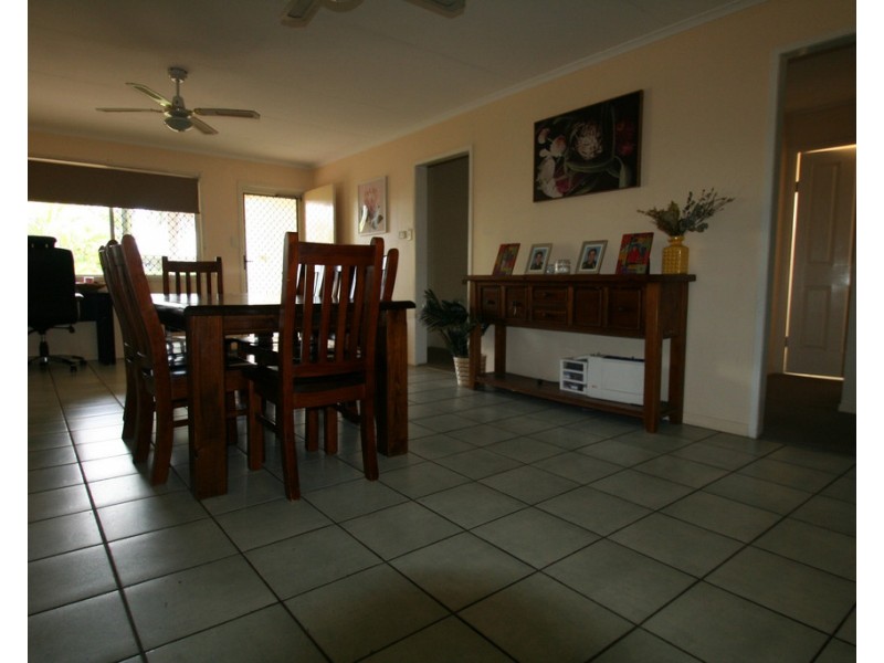 102 Ruby Street, Emerald QLD 4720