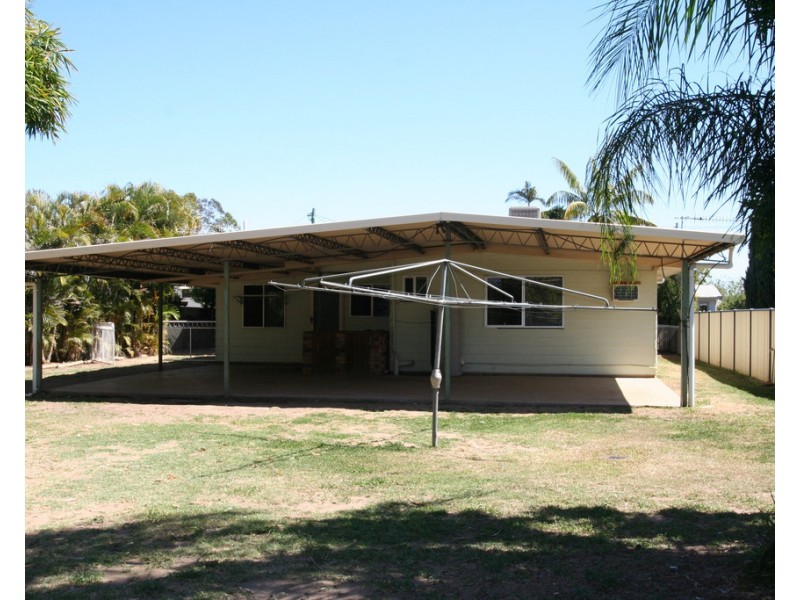 102 Ruby Street, Emerald QLD 4720