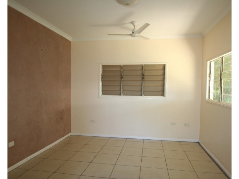 102 Ruby Street, Emerald QLD 4720