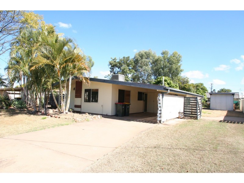 15 Sapphire Avenue, Emerald QLD 4720