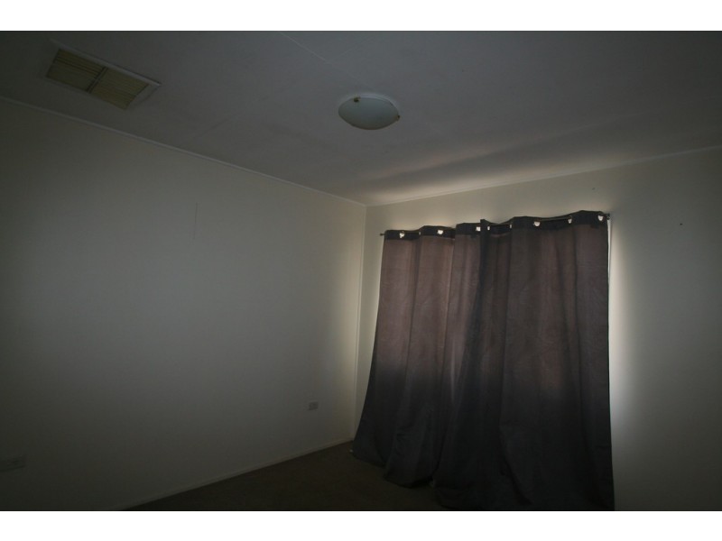 15 Sapphire Avenue, Emerald QLD 4720