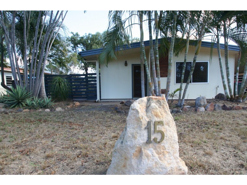 15 Sapphire Avenue, Emerald QLD 4720