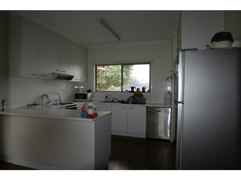 12 LEWIS PLACE, Emerald QLD 4720