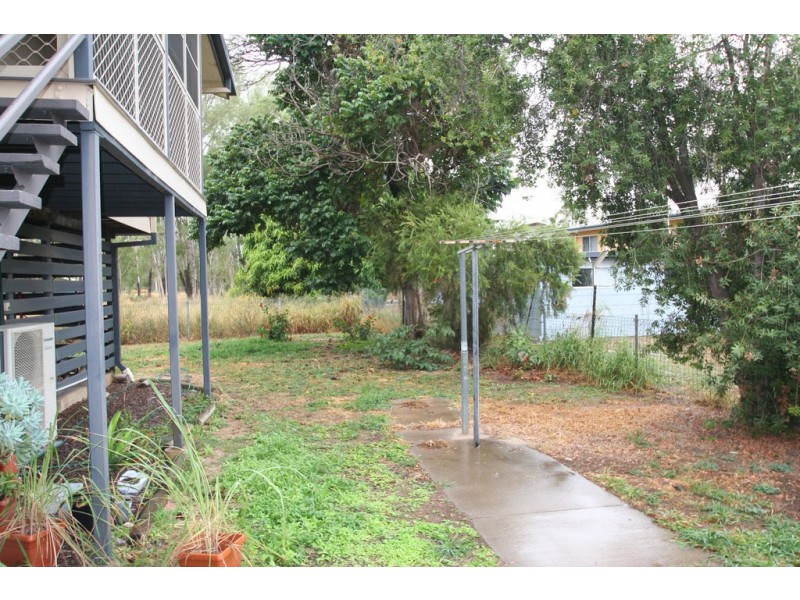 12 LEWIS PLACE, Emerald QLD 4720