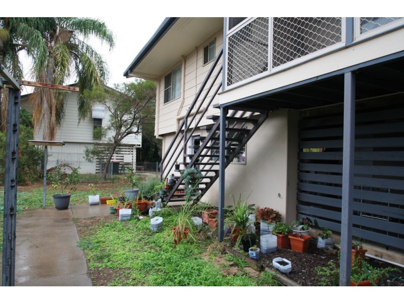 12 LEWIS PLACE, Emerald QLD 4720