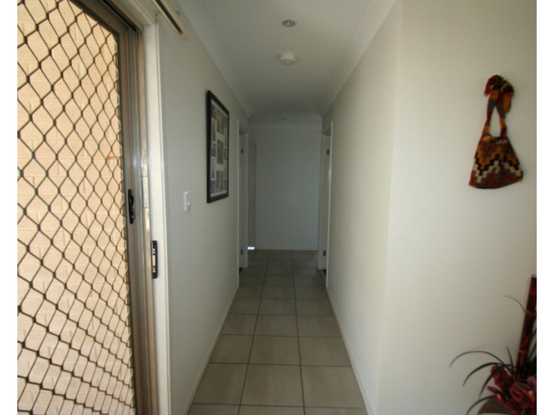 6 Hillcrest Street, Emerald QLD 4720