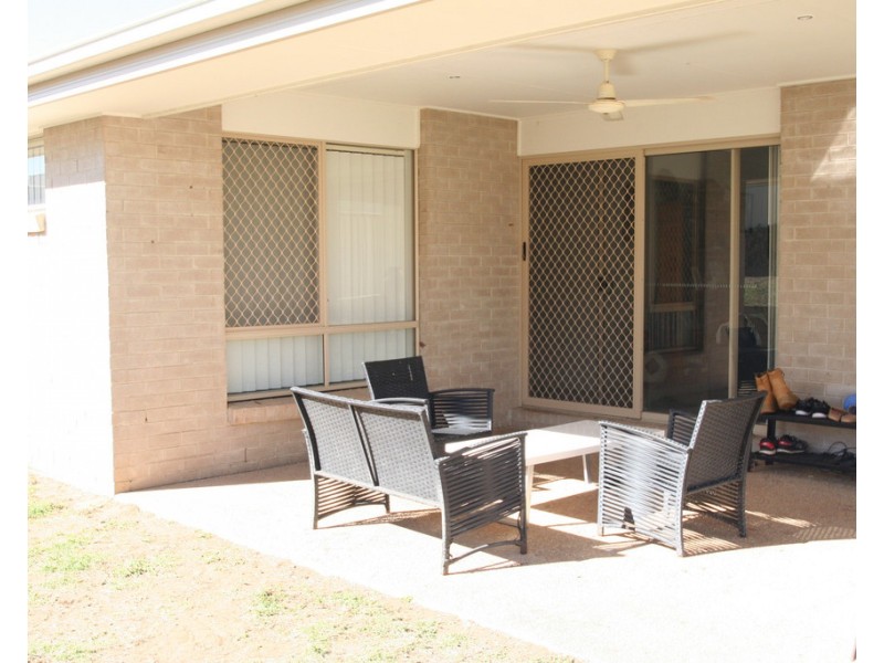 6 Hillcrest Street, Emerald QLD 4720