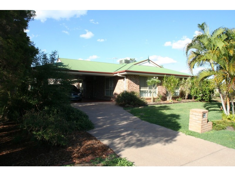 83 Park Avenue, Emerald QLD 4720