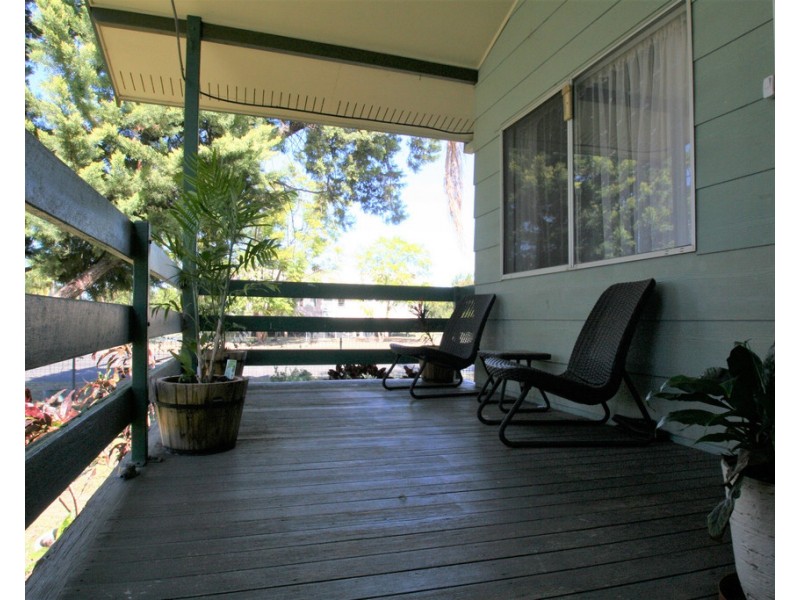 15 Centenary Drive, Emerald QLD 4720