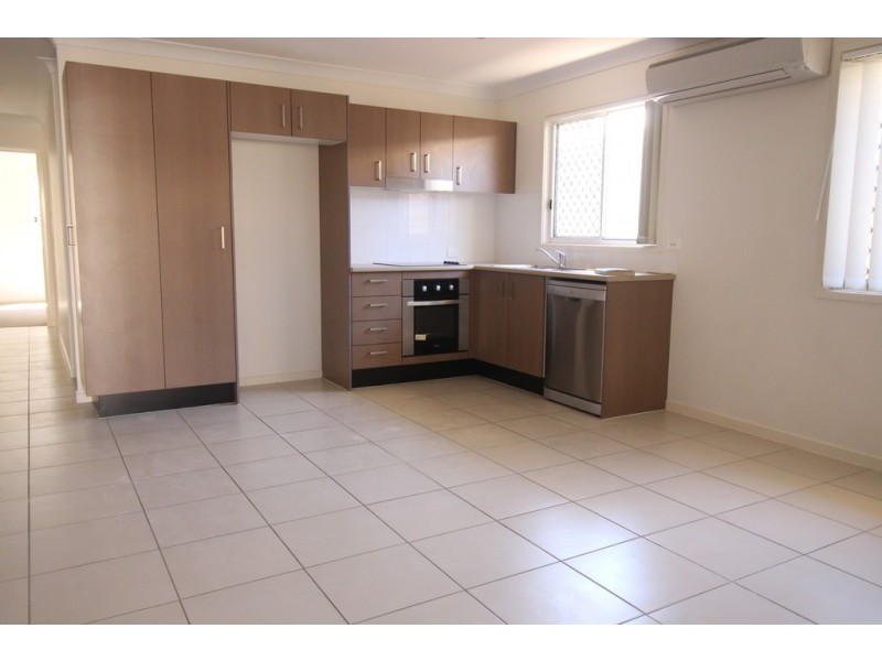 11/6 Sullivan Street, Emerald QLD 4720