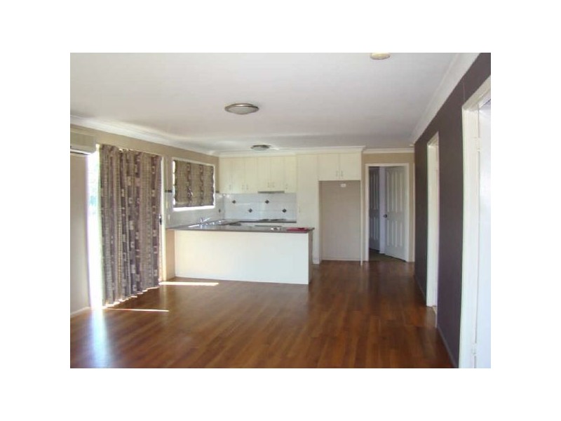 1/87 Roberts Street, Emerald QLD 4720